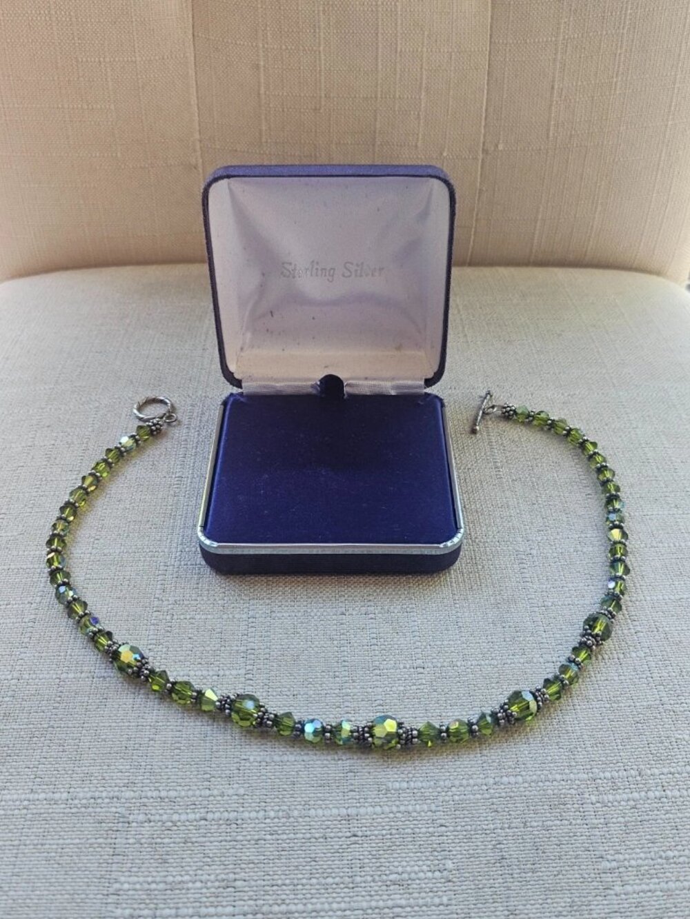 Vintage Choker Necklace Sterling Silver With Green Beads Comes in a Box - Picture 12 of 14